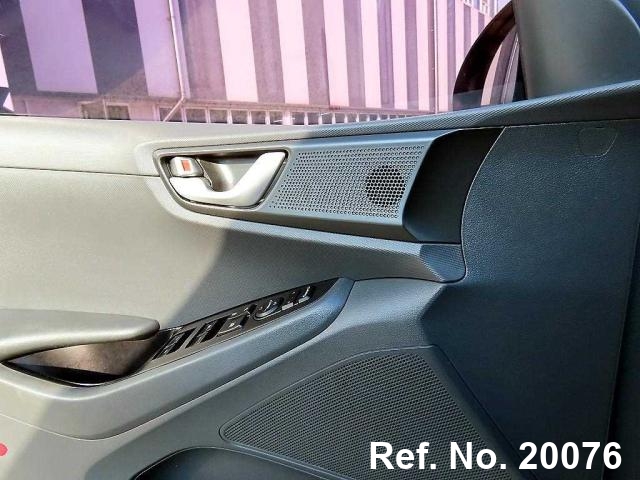  Hyundai / Ioniq Stock No. 20076